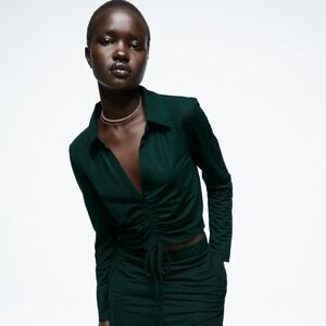 Zara T-SHIRT WITH RUCHING DEEP GREEN